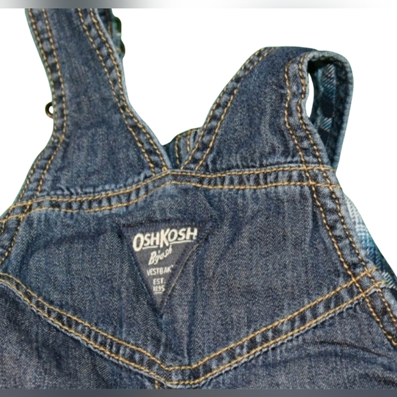 OshKosh B'gosh Toddler's  Classic Blue Denim Overalls Size 24 Months - Picture 2 of 3
